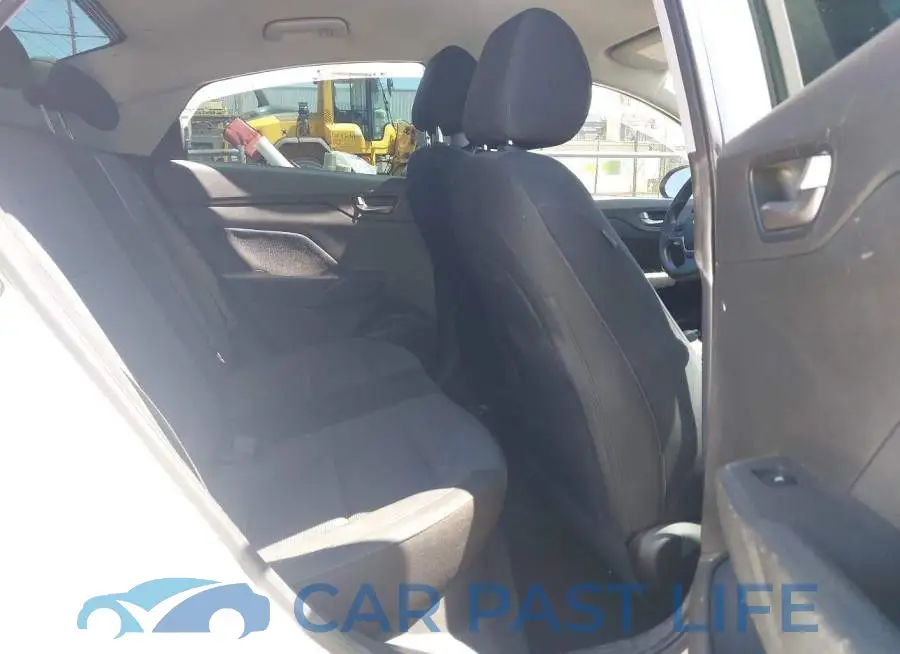 3KPC24A61LE107507# 8