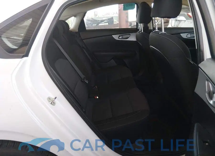 3KPF24AD8NE425350# 8