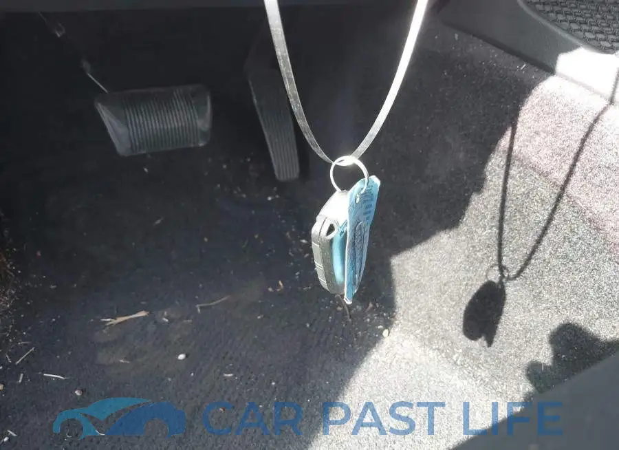 2C3CDZAG9JH178170# 11
