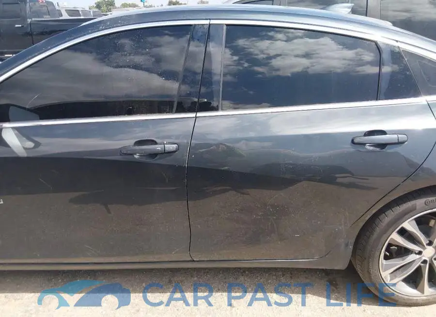 1G1ZD5ST8MF018287# 14