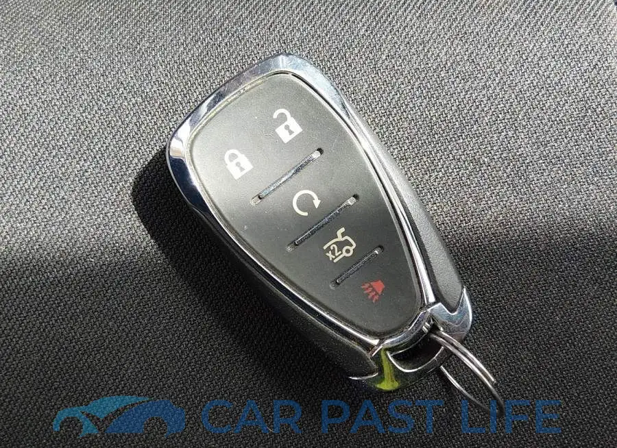 1G1ZE5ST3GF315940# 11