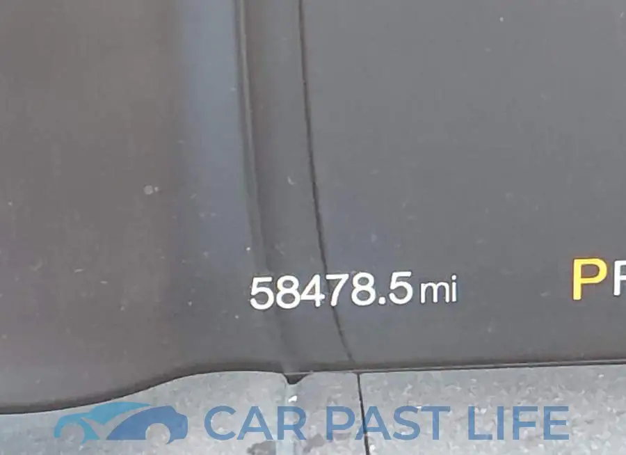 1FA6P8CFXJ5113677# 14