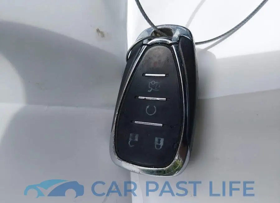 1G1FB1RS6J0190945# 11