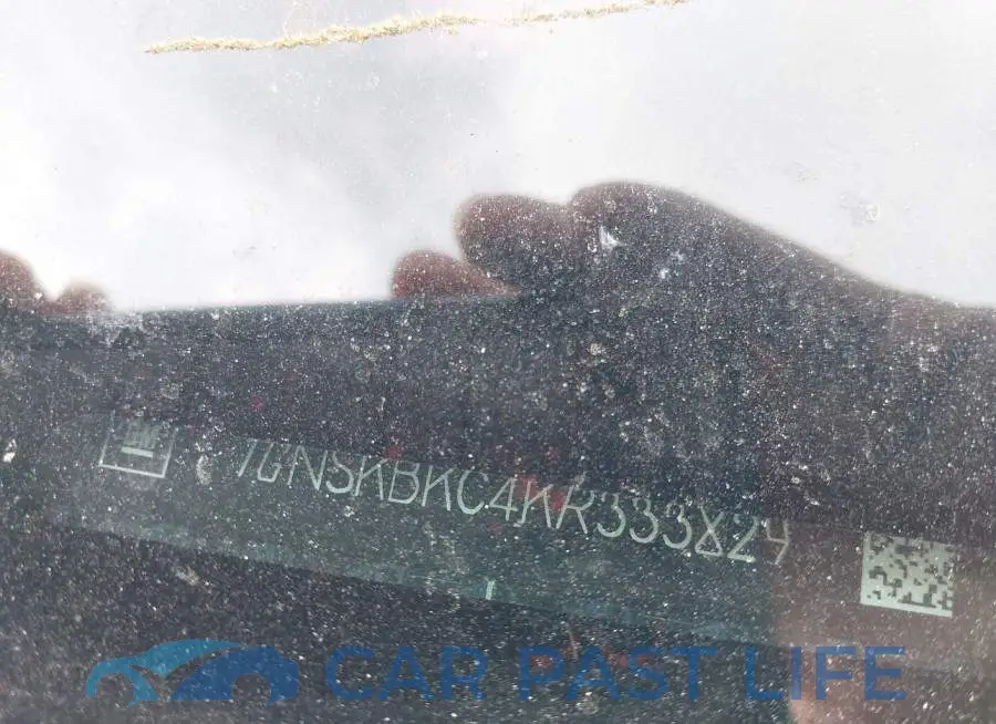 1GNSKBKC4KR333829# 13