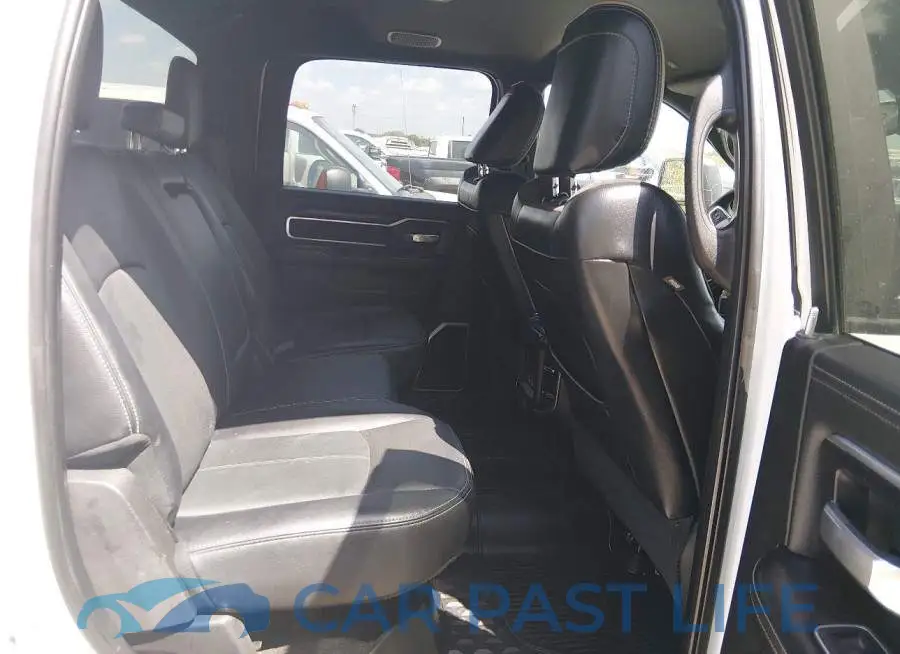 3C6UR5FL1PG518010# 8