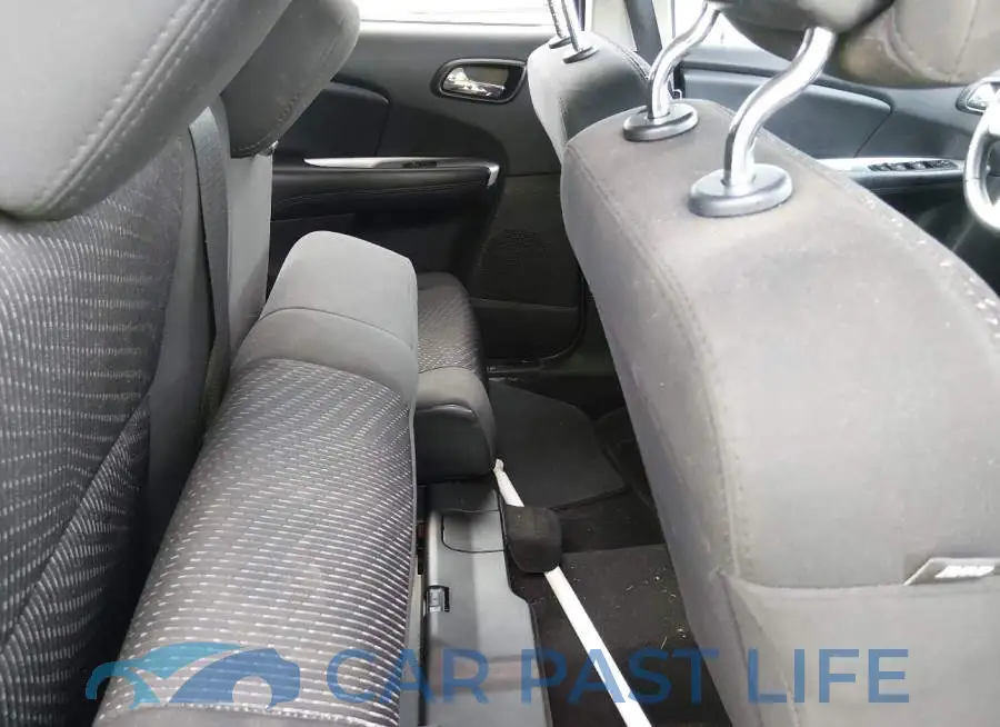 3C4PDCAB5GT166838# 8