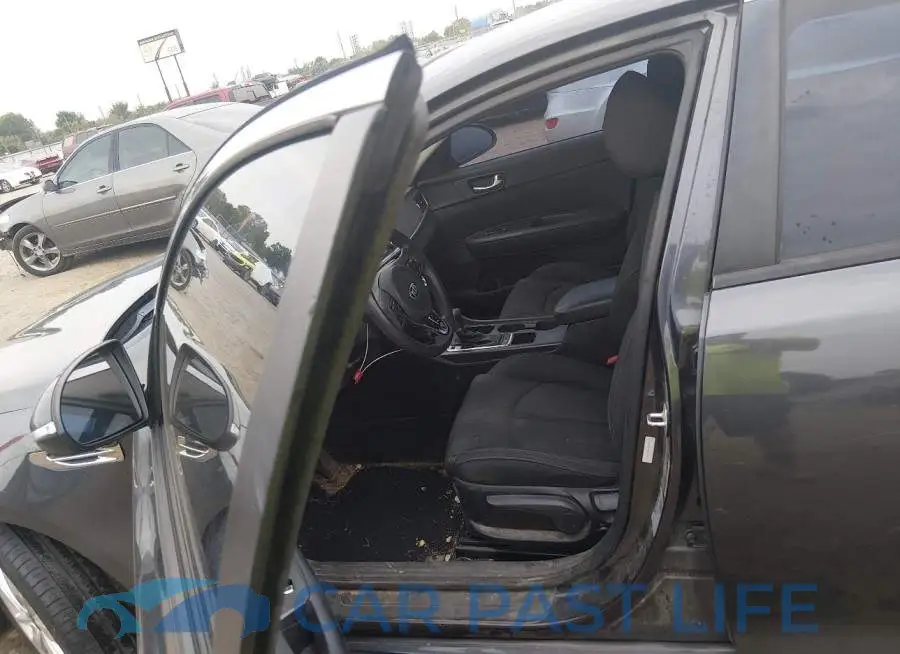5XXGT4L38HG159507# 17