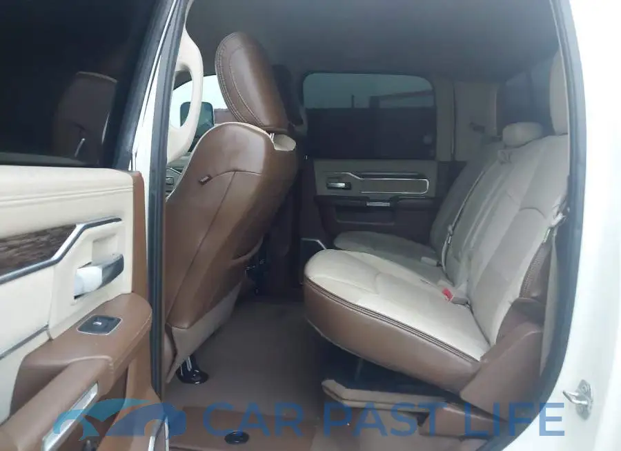 3C63RRJL1KG533853# 7