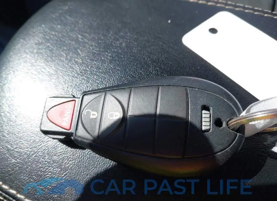 1C4PJLCB4JD540066# 11