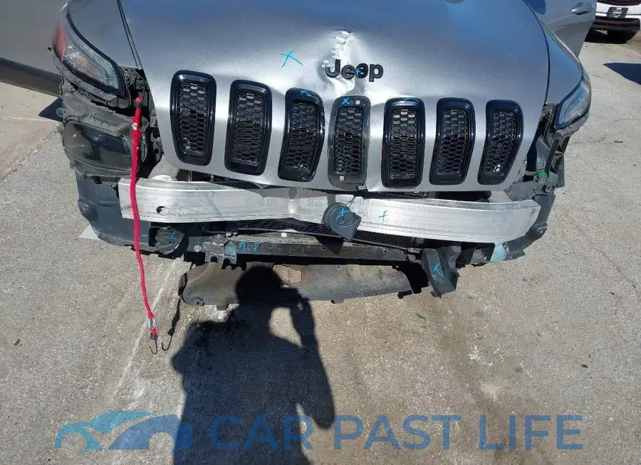 1C4PJLCB4JD540066# 6