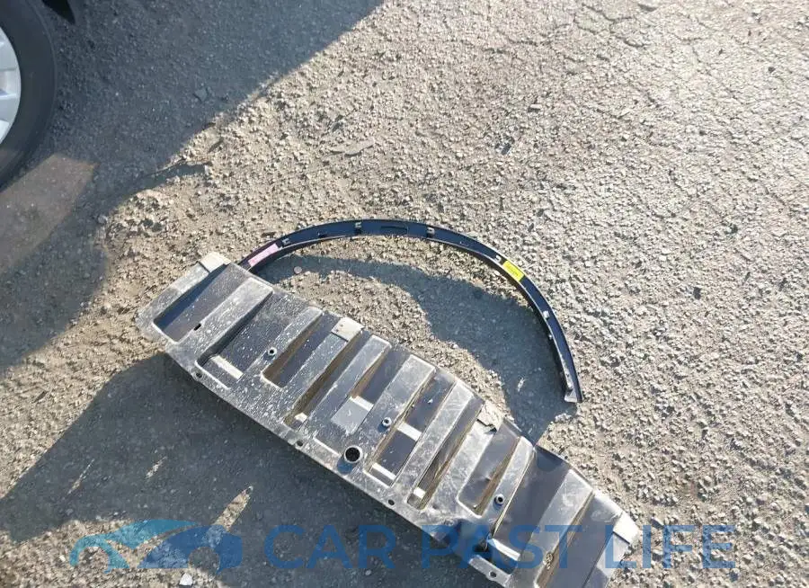 JN8AT2MT2HW138180# 12