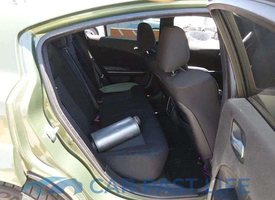 2C3CDXGJ0LH185762# 8