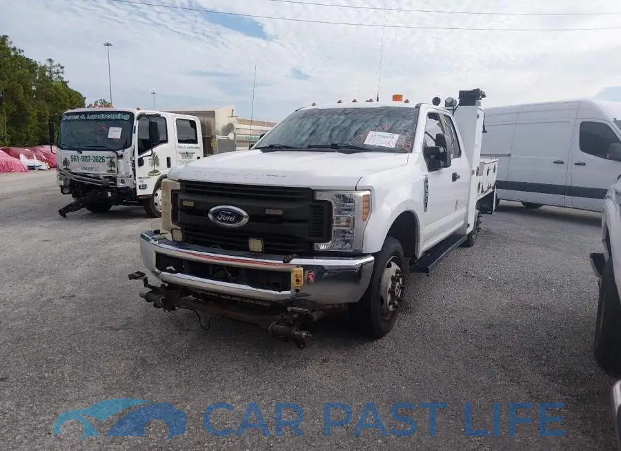 1FD7X3B61JEB52964# 2