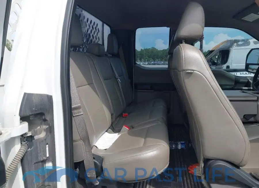 1FD7X3B61JEB52964# 7