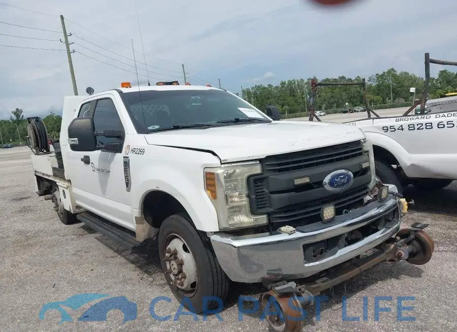 1FD7X3B61JEB52964# 17