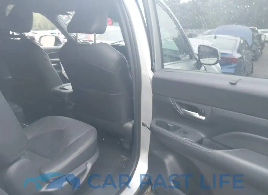 5TDADAB5XRS010889# 8