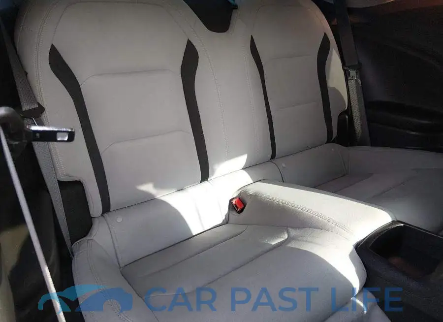 1G1FB1RS2J0141158# 8