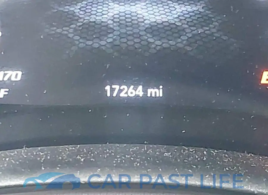 2C3CDXGJ1PH588882# 16