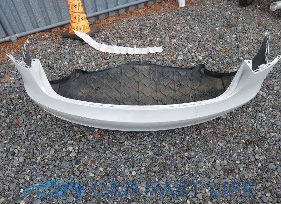 5YJ3E1EA2PF499384# 12