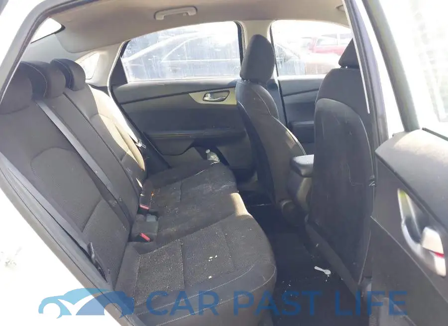 3KPF24AD1LE175429# 8