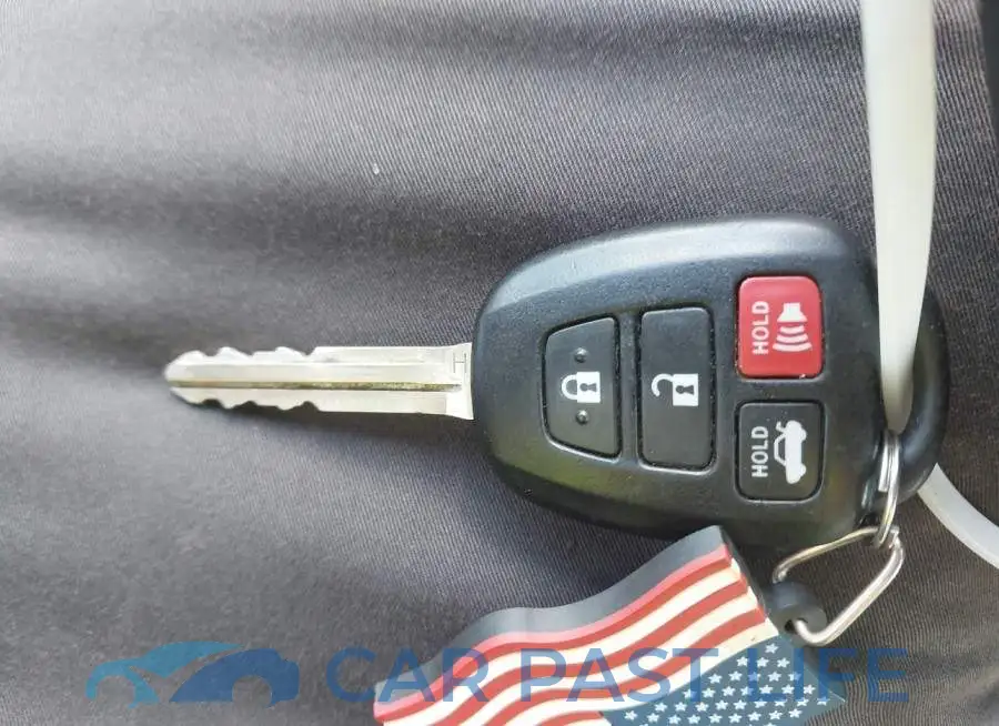 2T1BURHE6GC635225# 11