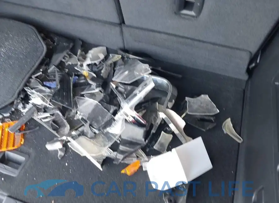 1GNERLKS6RJ164962# 12