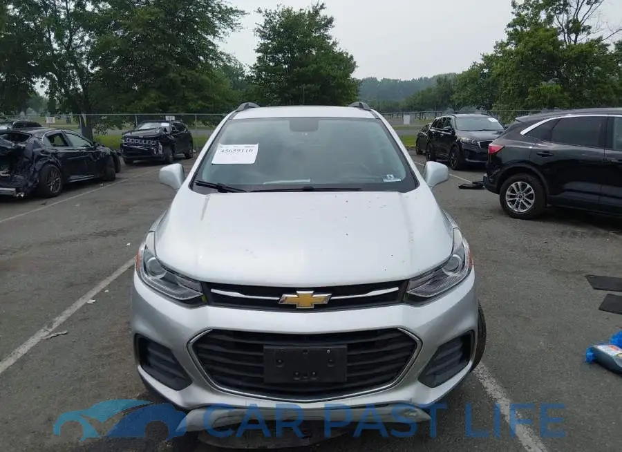 KL7CJLSB8HB227802# 12