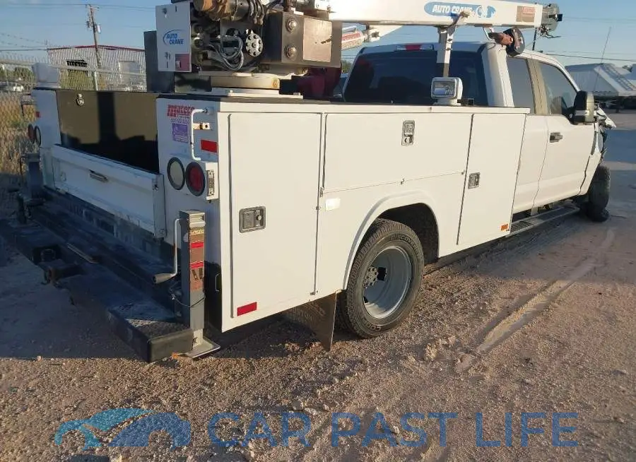 1FD8X3G62KED19699# 4