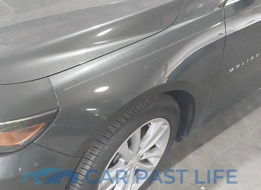 1G1ZD5ST0JF103457# 6