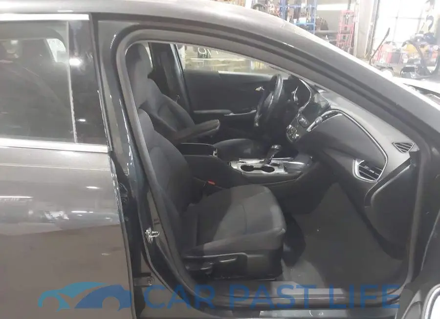 1G1ZD5ST0JF103457# 5