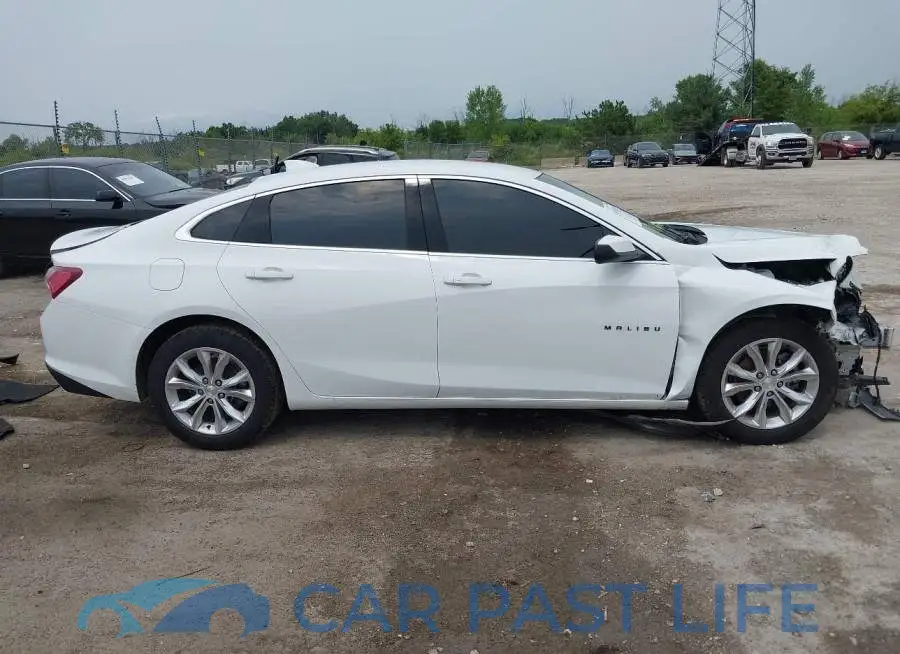 1G1ZD5ST3LF113872# 13