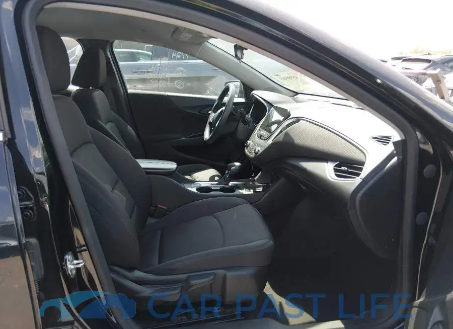 1G1ZD5ST7RF110210# 5