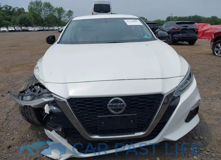 1N4BL4CV6KC219311# 12