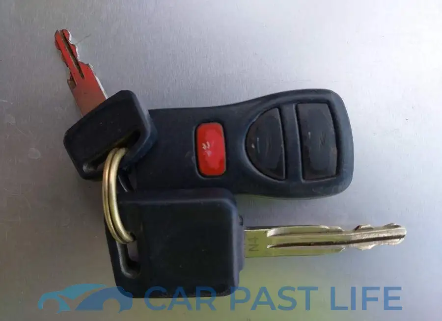 1N6AD0ER8GN735030# 11