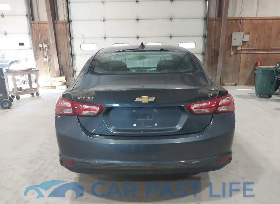 1G1ZD5ST6KF119017# 16