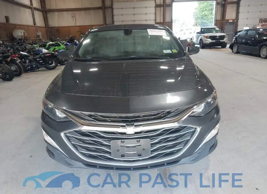 1G1ZD5ST6KF119017# 12