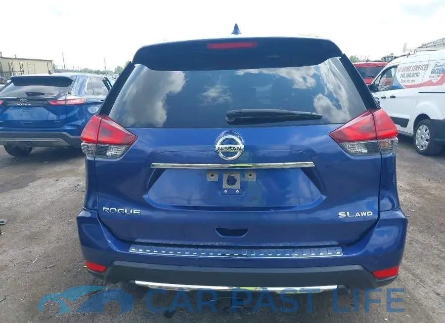 JN8AT2MV7HW001799# 17