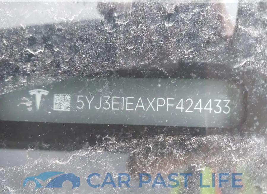 5YJ3E1EAXPF424433# 9