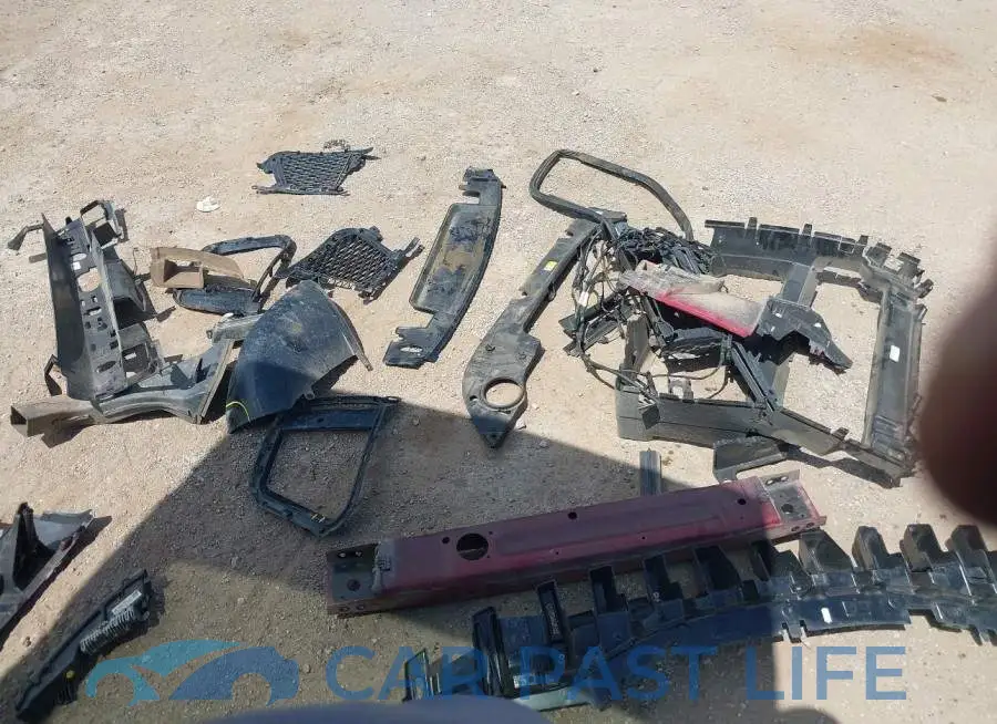 SALWR2RV8KA829771# 12