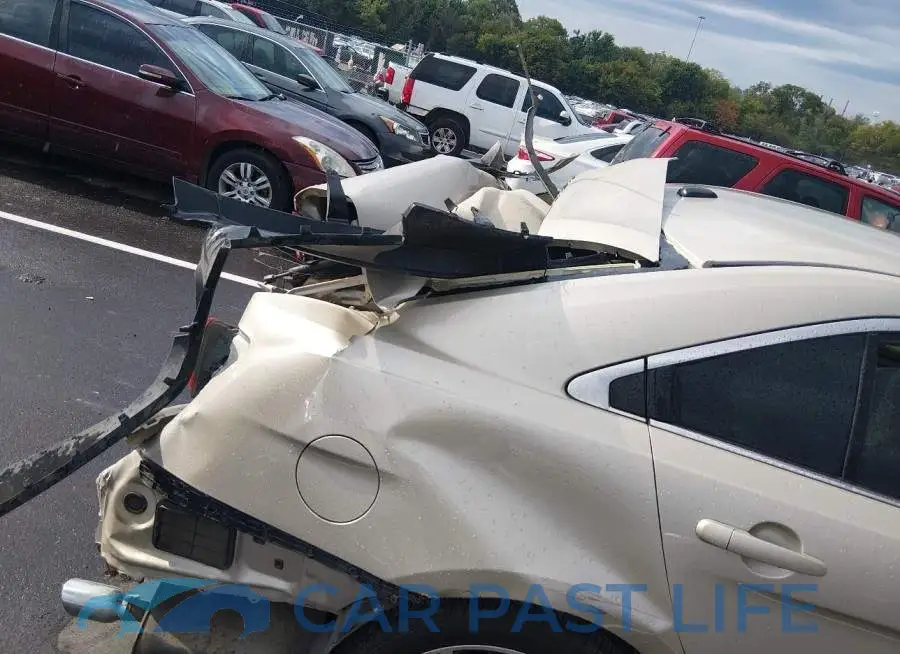1FAHP2E81HG105180# 20