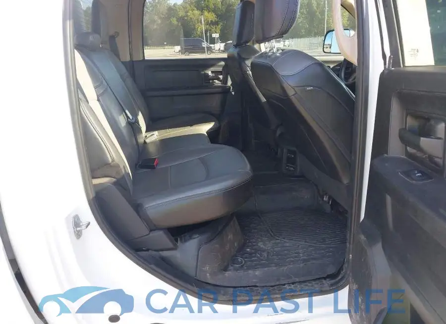 3C63R3GJ4LG198141# 8