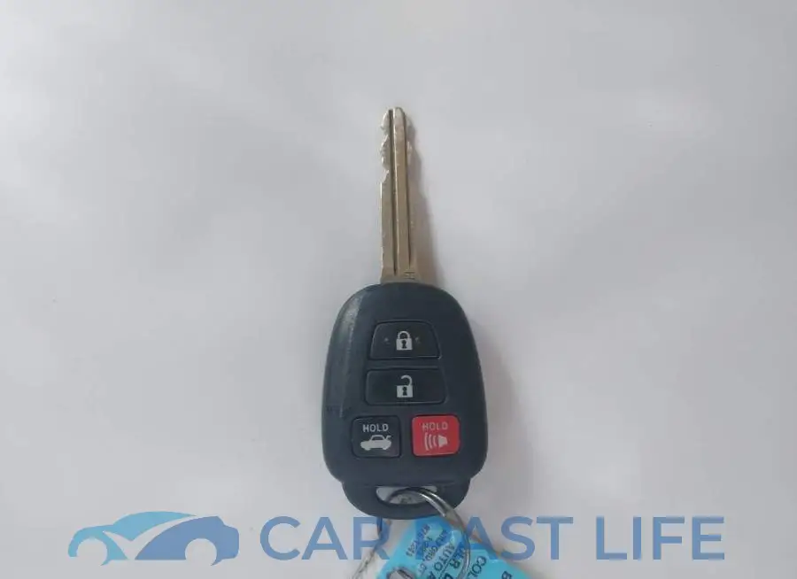 2T1BURHE9JC015329# 11