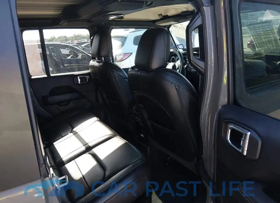 1C4JJXP65PW703072# 8