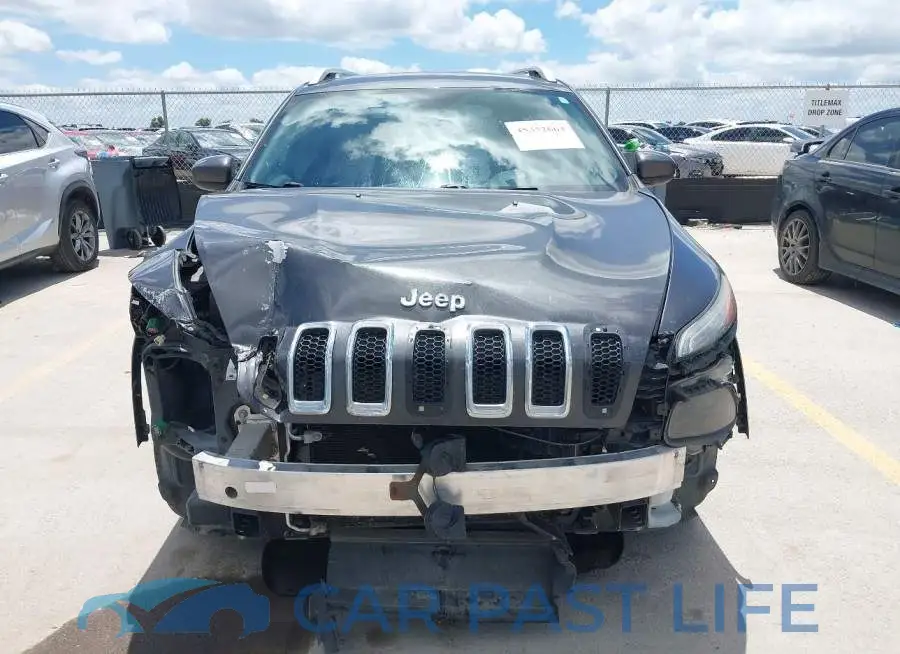1C4PJLCS6GW114442# 13