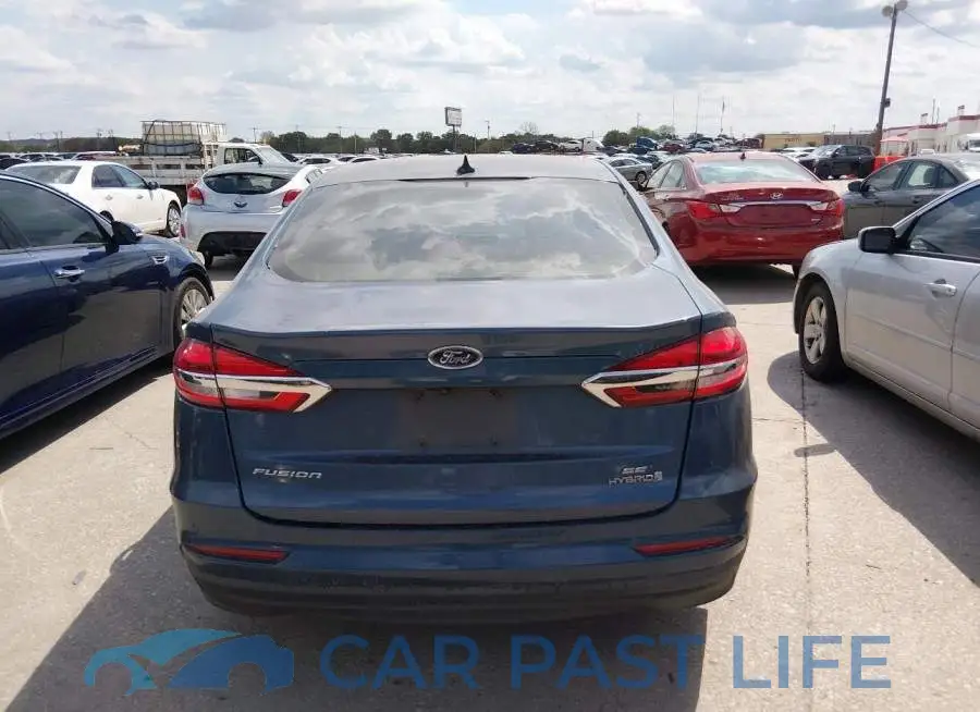 3FA6P0LUXKR181945# 16