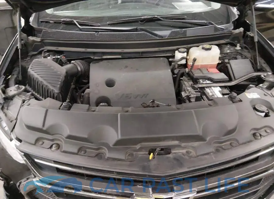 1GNEVJKW9JJ215412# 10