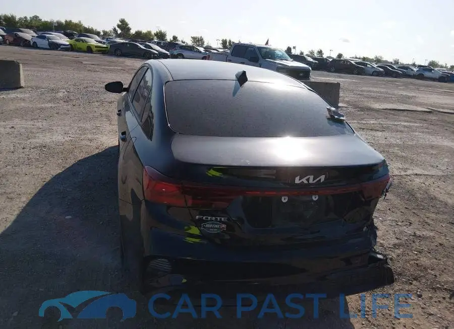 3KPF24AD8RE838052# 18