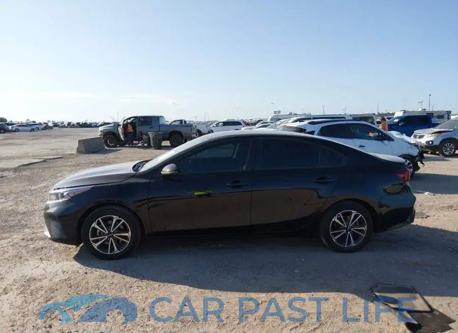 3KPF24AD8RE838052# 14