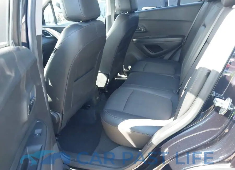 KL7CJLSM2NB512735# 8