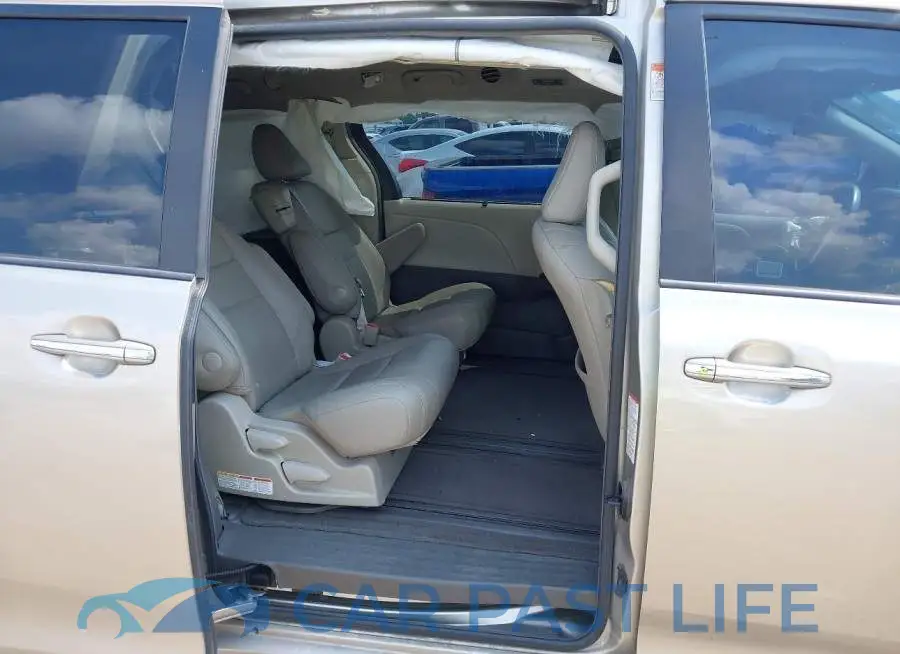 5TDYZ3DC7HS801435# 8